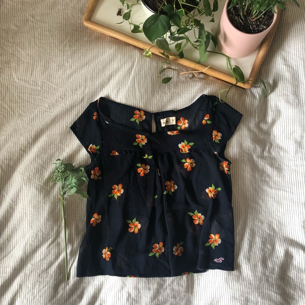 HOLLISTER CO. blouse